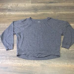 Gap athletic top